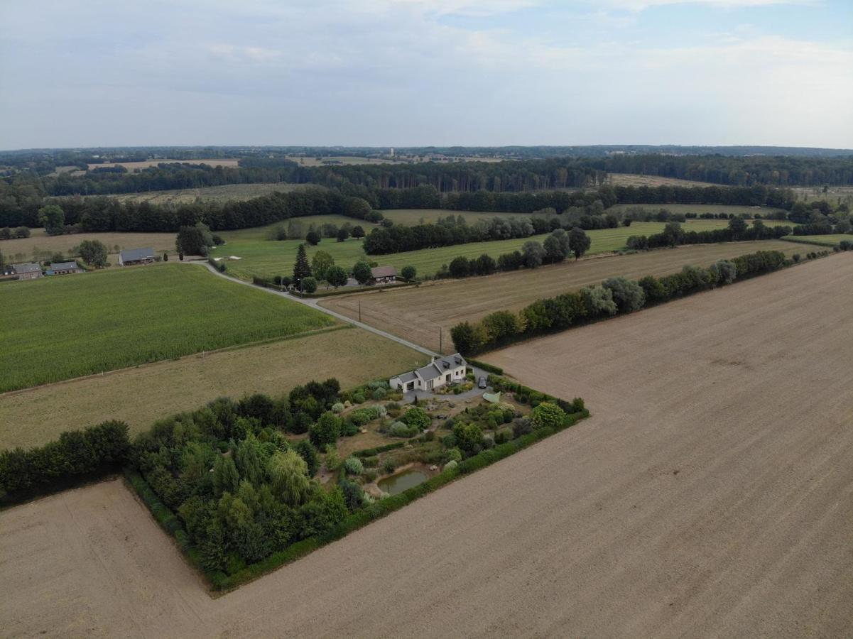 Gîte La Grenouillère Esqueheries Extérieur photo