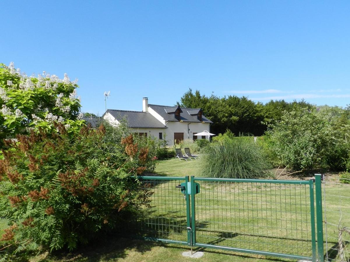 Gîte La Grenouillère Esqueheries Extérieur photo